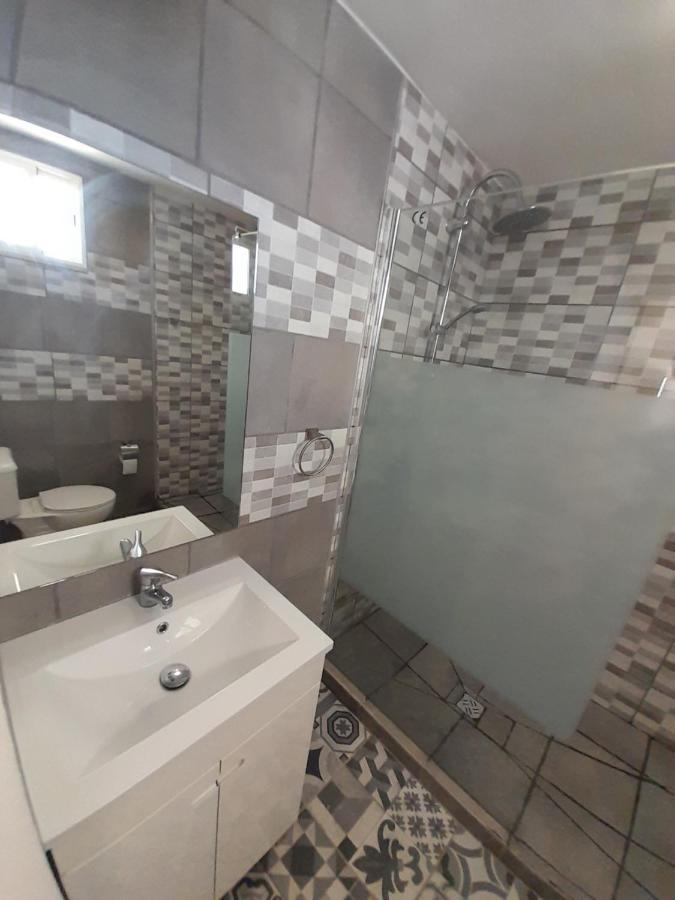 Ibiza Suite Independent Bedroom And Bathroom Albufeira Kültér fotó